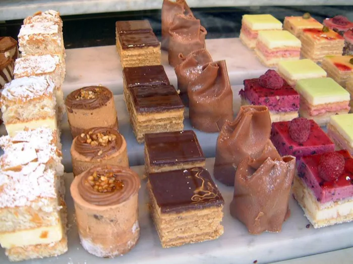 Petit Four