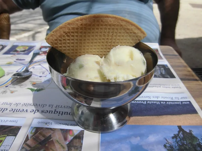 Plombieres Dessert