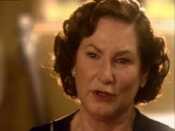 Rowena Drake